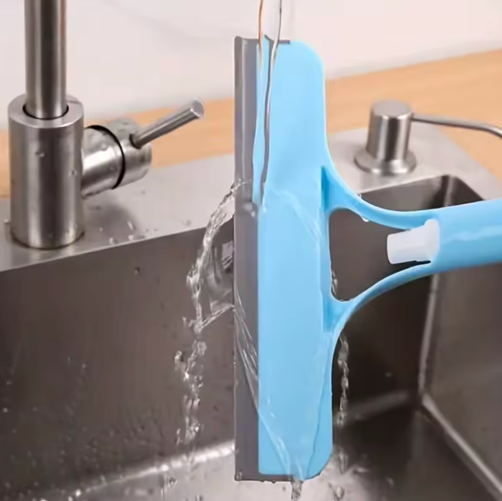 LIMPIACRISTALES CON PULVERIZADOR MULTIFUNCIÓN (CLEANGASS™)